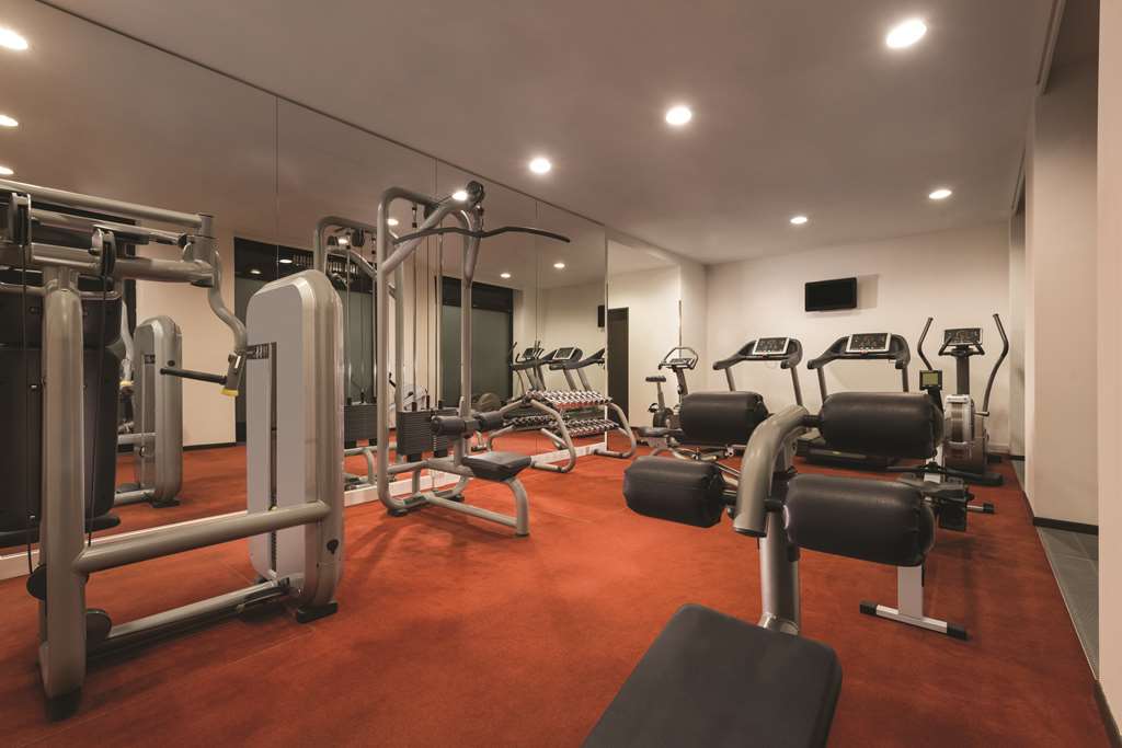 adina apartment hotel berlin mitte gym