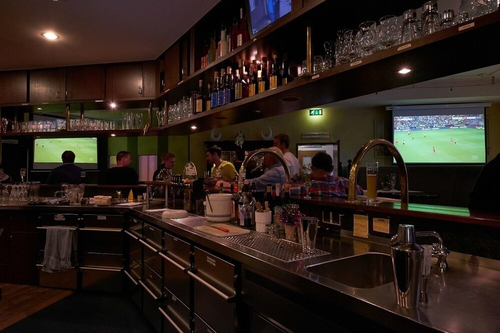 Sports Bar