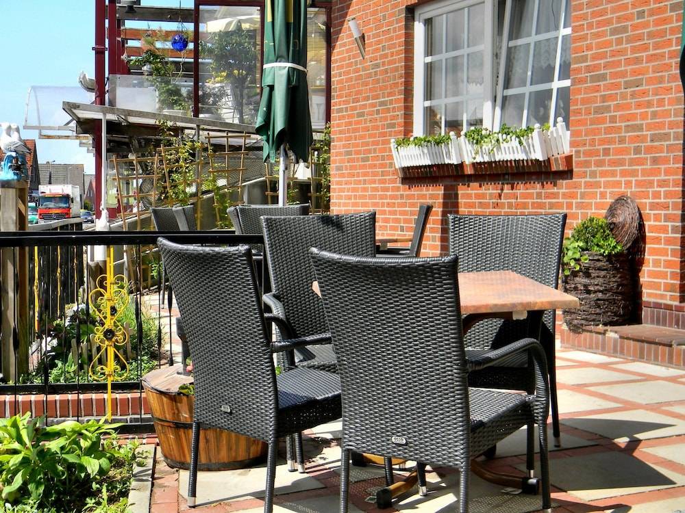 Sundeck