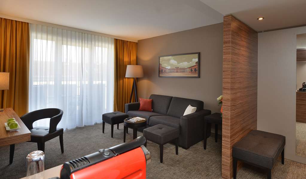 Guest room
