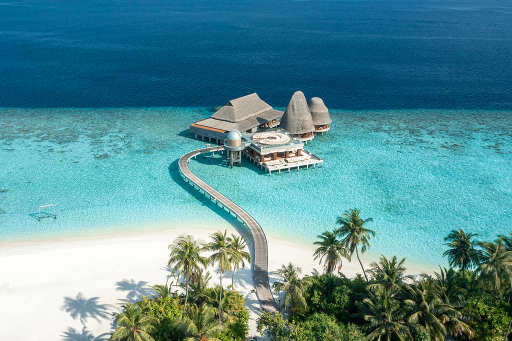 Anantara Kihavah SEA FIRE SPICE SKY Hero