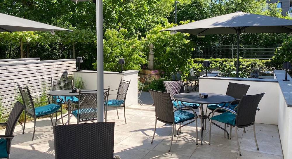 Sundeck