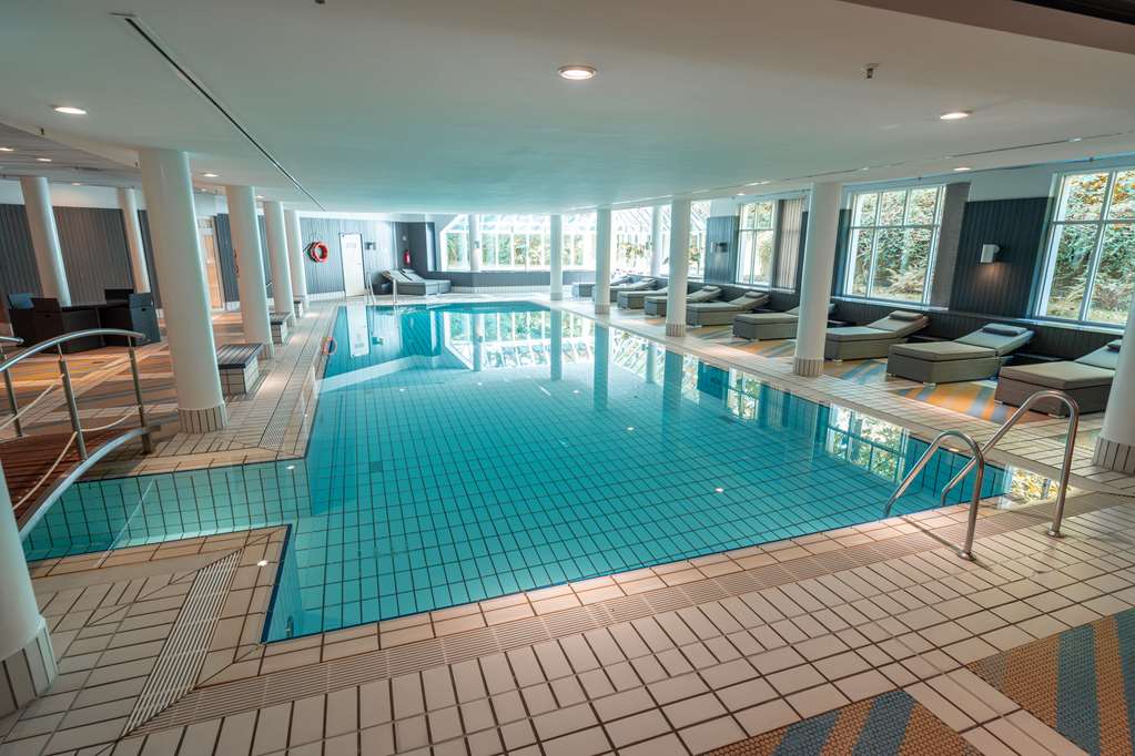 Pool Indoor