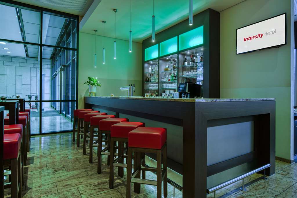 IntercityHotel Dresden, Germany - Bar