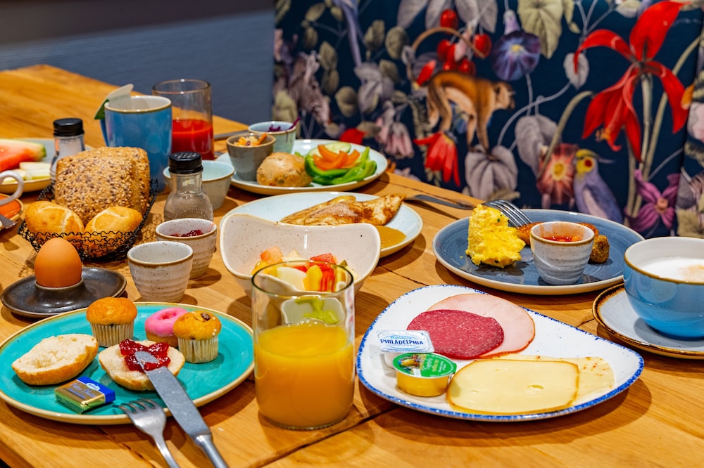 Breakfast meal