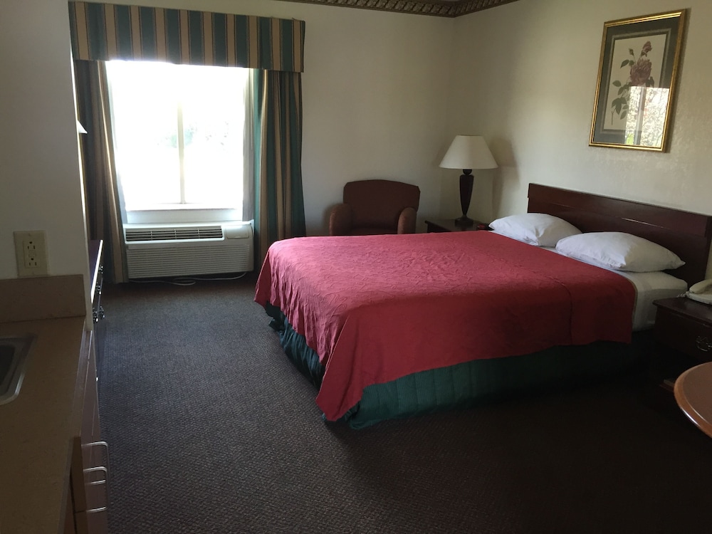 Red Carpet Inn Chambersburg - photo 4