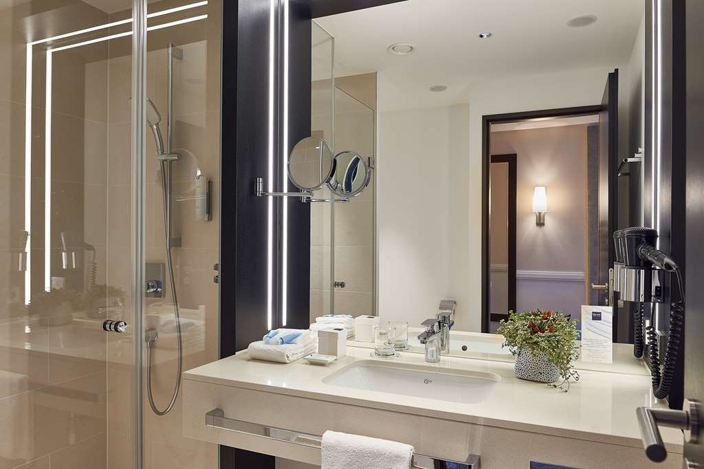 Oberursel Zimmer Komfortsuite Foto Pocha Burwitz px