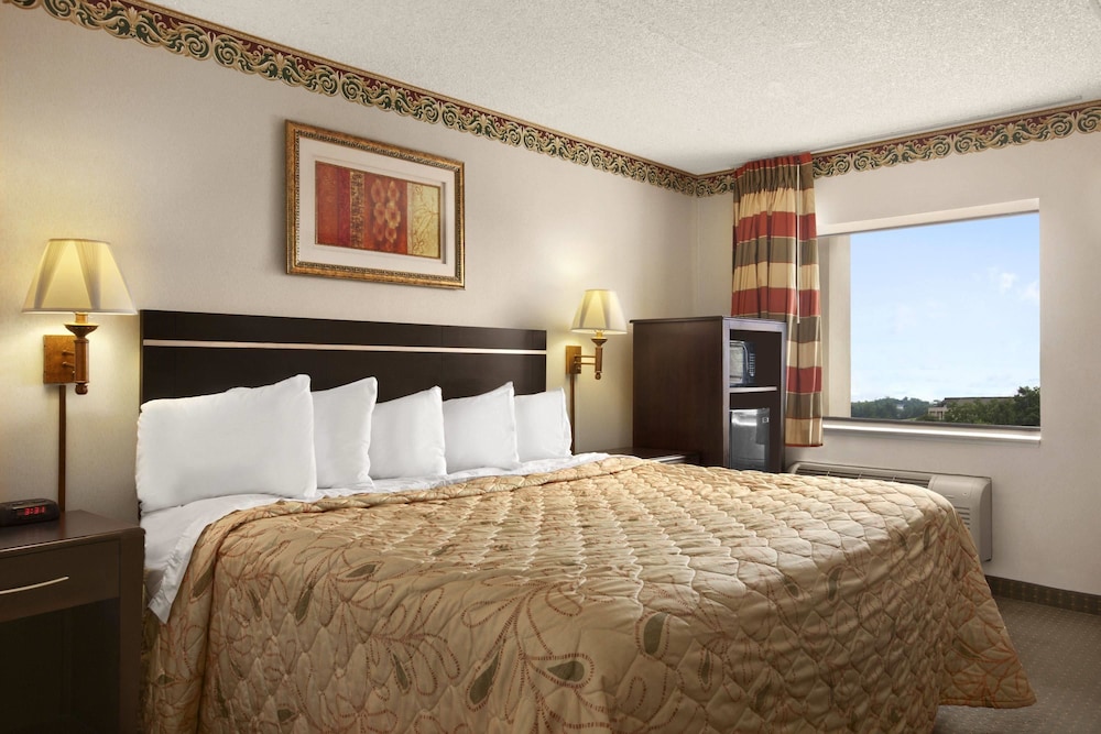 Days Inn by Wyndham Grantville Hershey North - photo 3