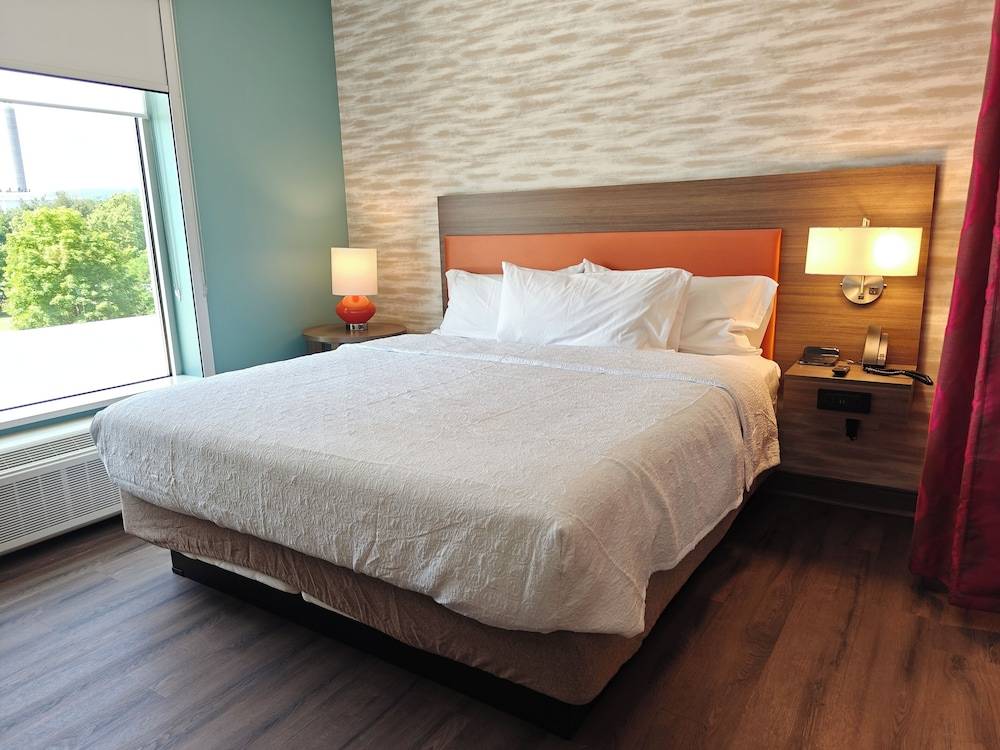Home2 Suites by Hilton Bristol - photo 4