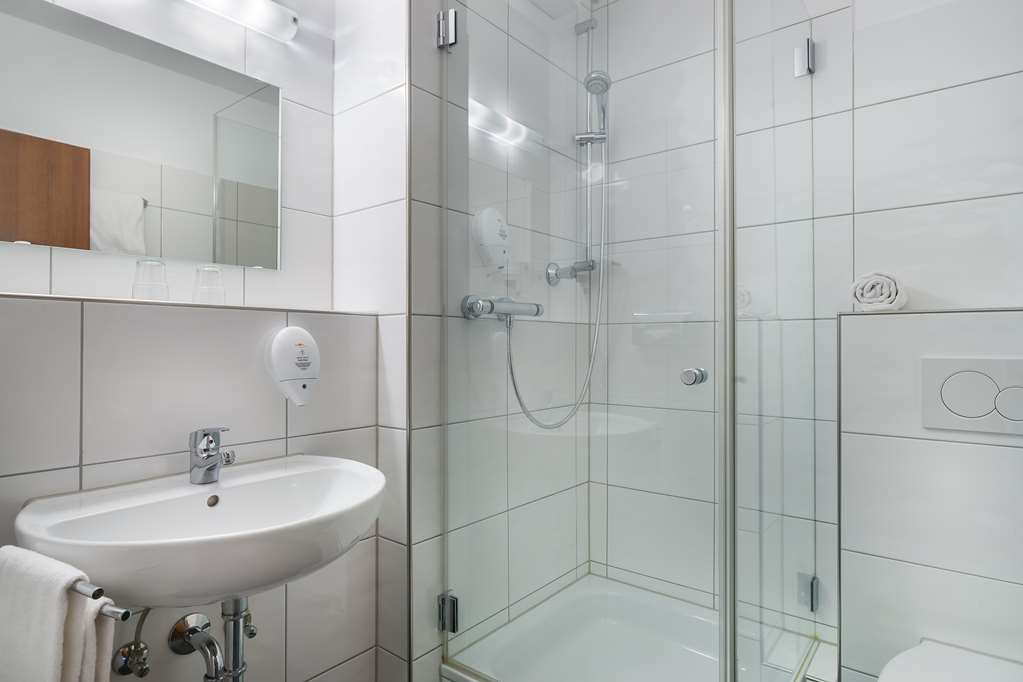 Superior Bathroom TOP acora Hotel Dusseldorf