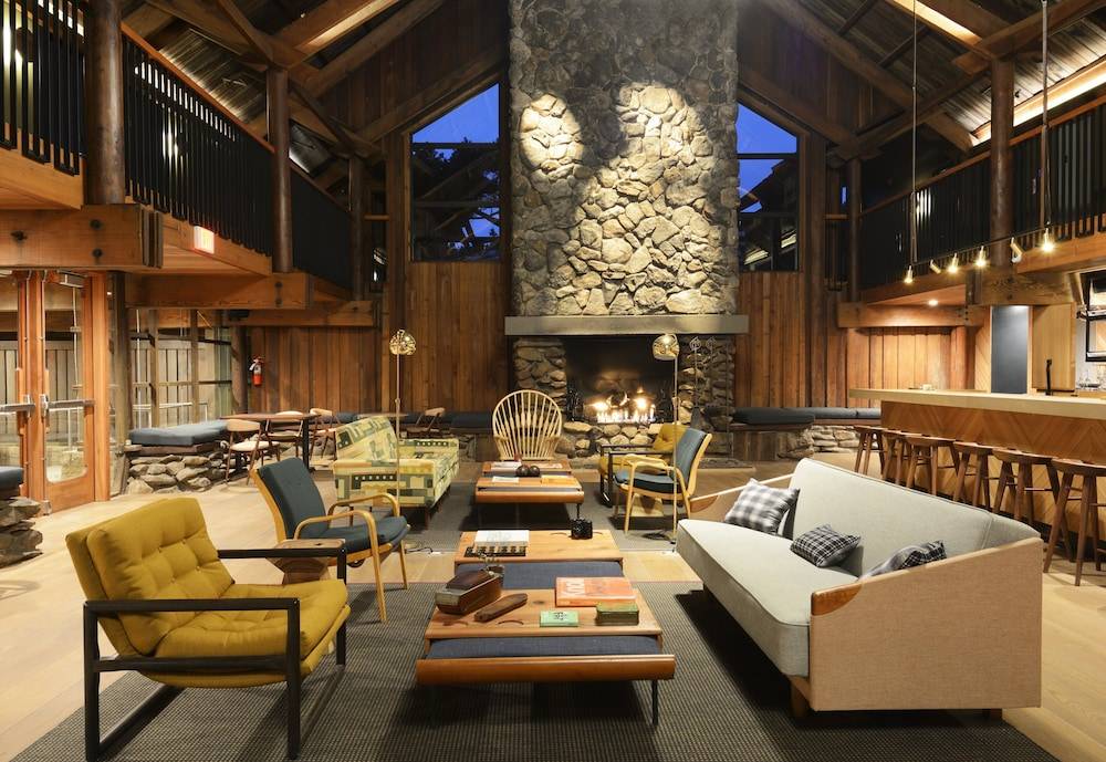 Timber Cove Resort - photo 2