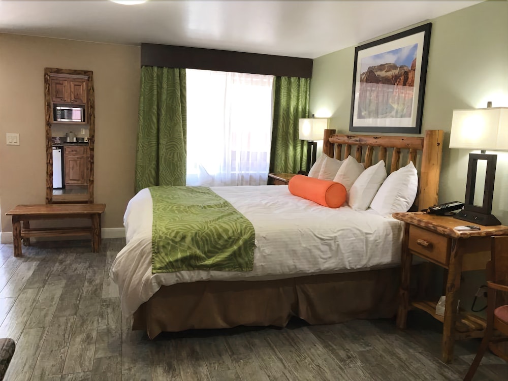 Zion Pioneer Lodge - photo 5