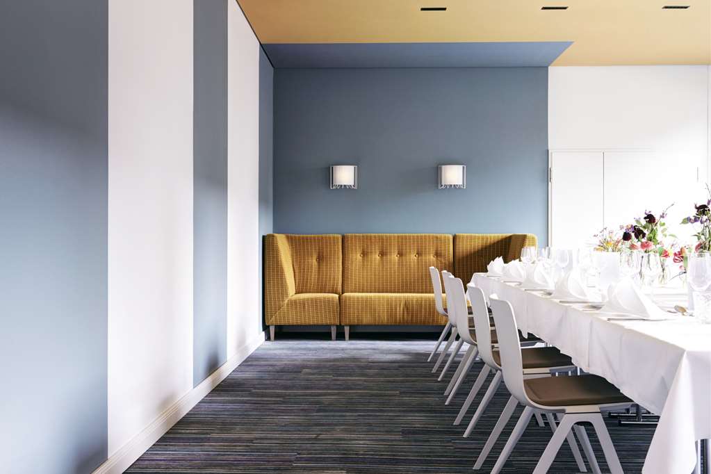 Steigenberger Hotel Treudelberg, Hamburg, Germany - Meeting Room