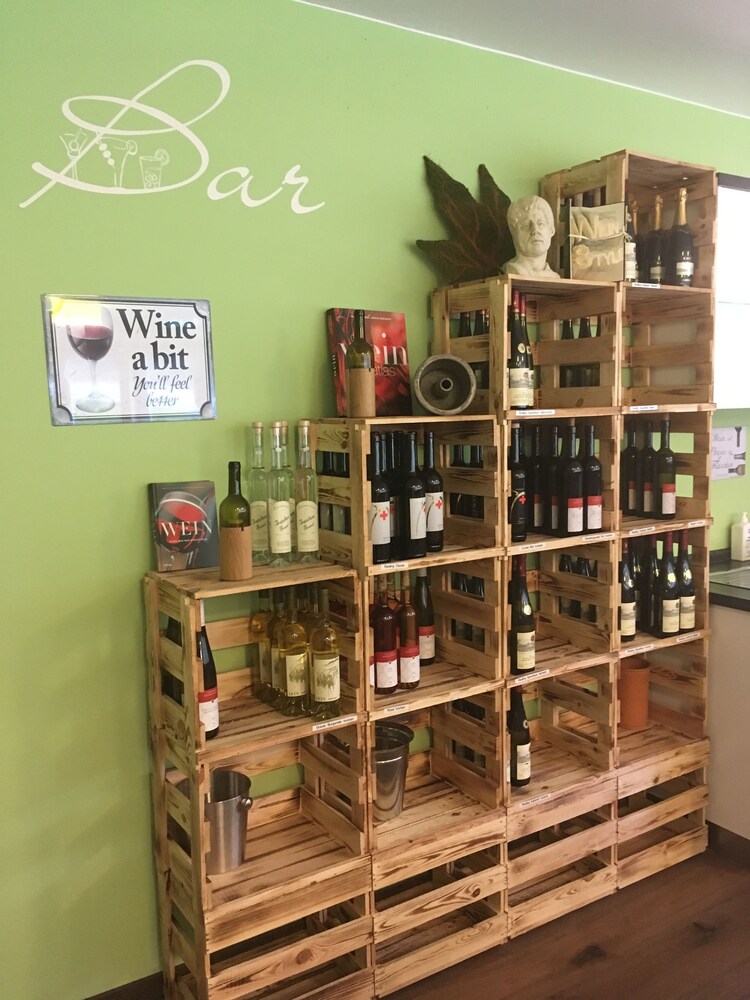 Hotel Bar