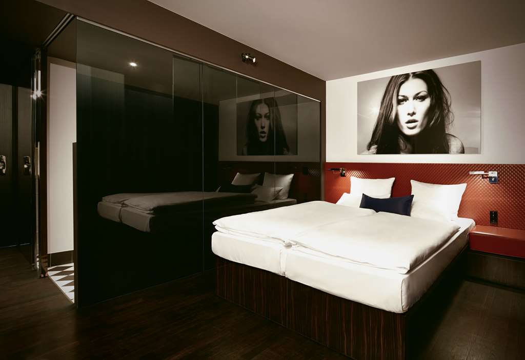 MANI Standard Room Attila Hartwig
