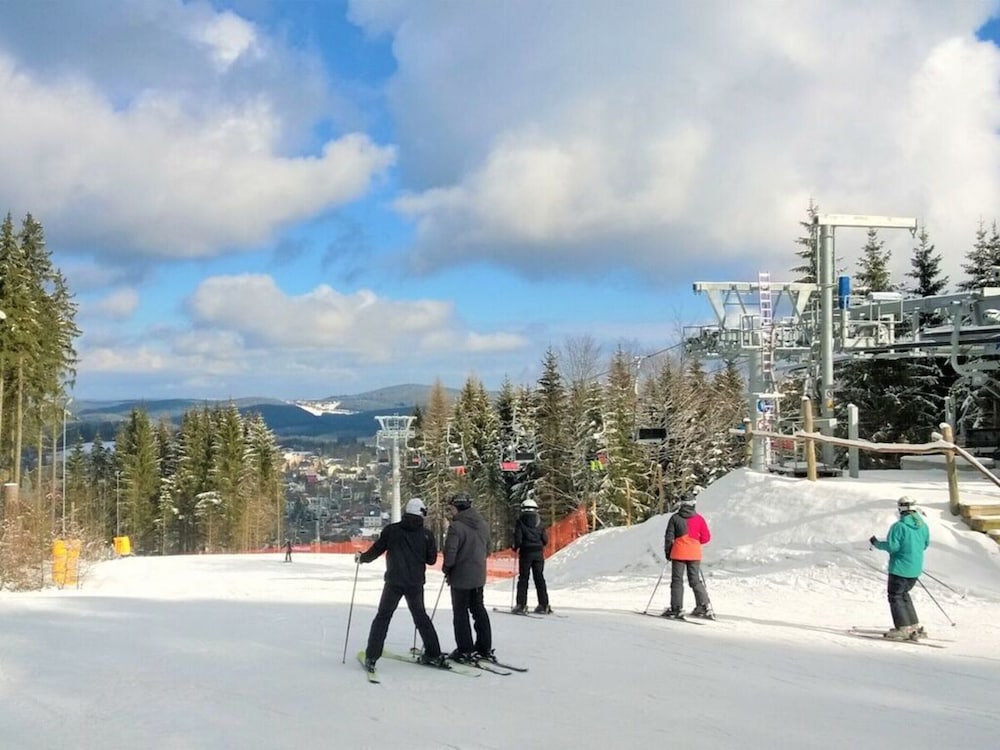 Snow and ski sports