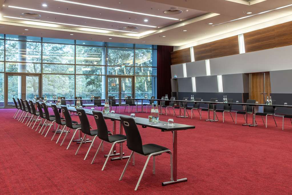 Jones meeting room U-shape seating