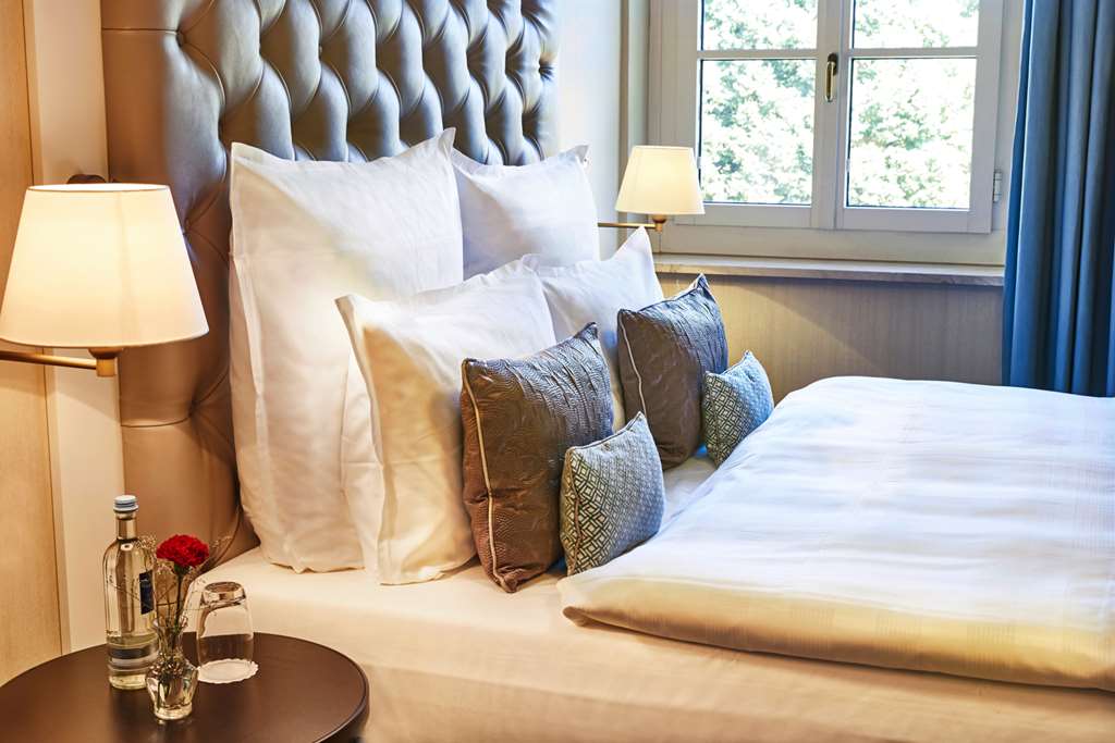 Steigenberger Grandhotel Petersberg, Koenigswinter/Bonn, Germany - Superior Room