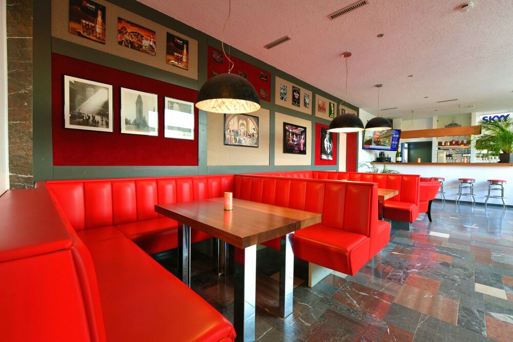 Sports Bar