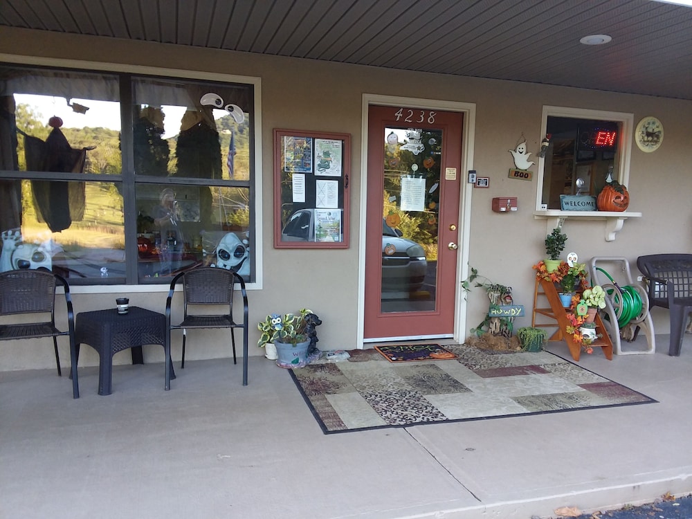 Chatuge Mountain Inn - featured photo