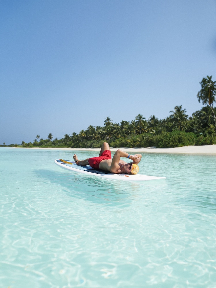 Surfing/boogie boarding