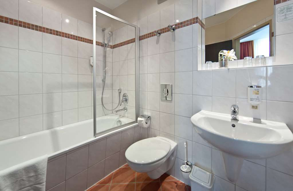 Bath comfort room Novum Hotel Eleazar Hamburg