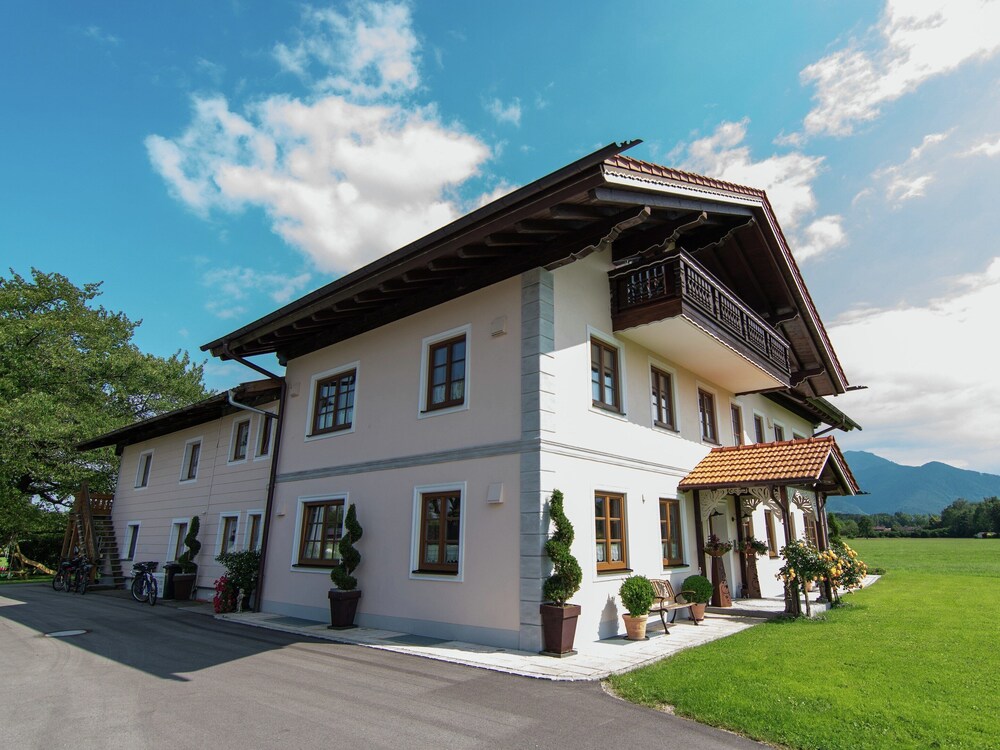 Spacious 4 Person Holiday Home near Chiemsee