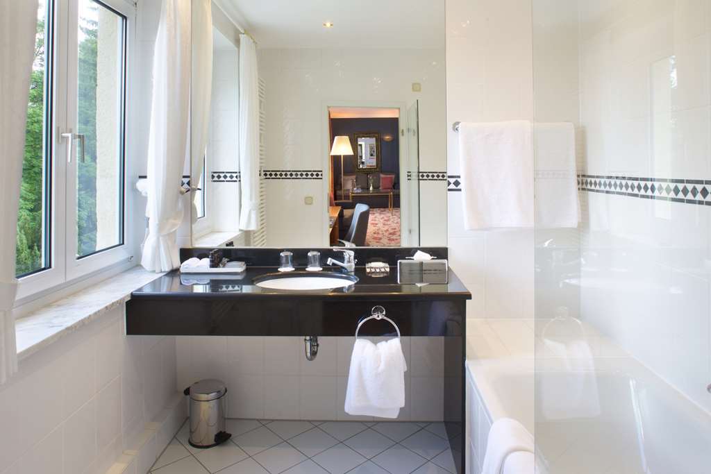 Steigenberger Hotel Der Sonnenhof, Bad Woerishofen, Germany - classic room