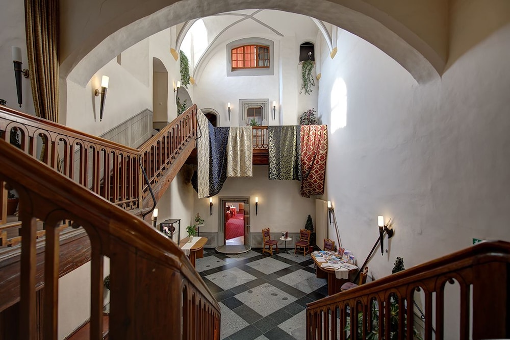 Reception hall