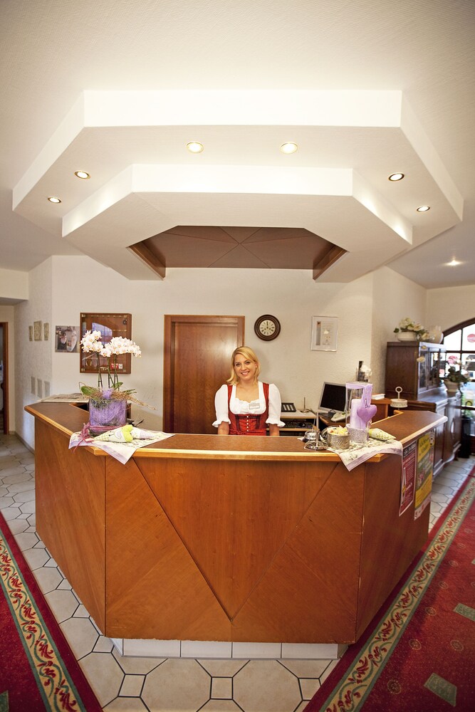Check-in/Check-out Kiosk