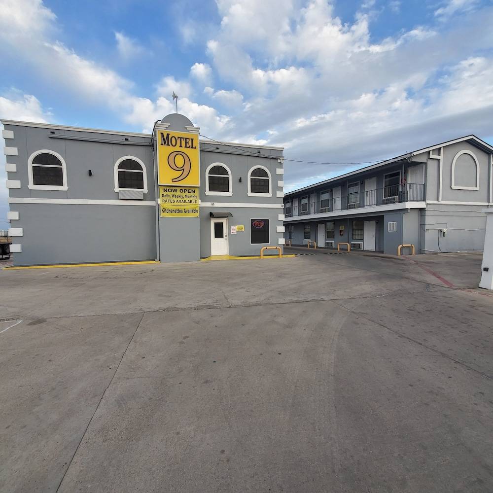 Motel 9 - featured photo