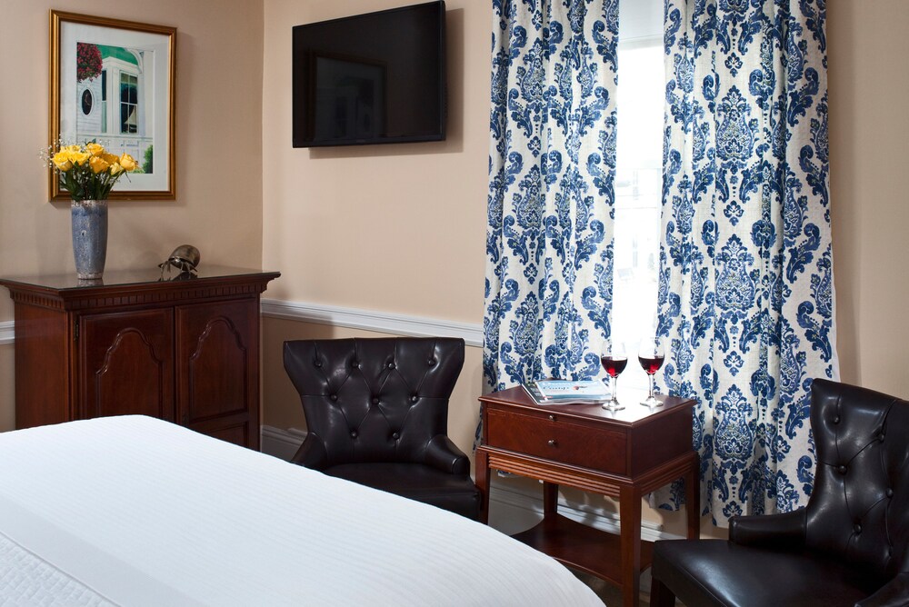 Maine Stay Inn & Cottages - photo 3