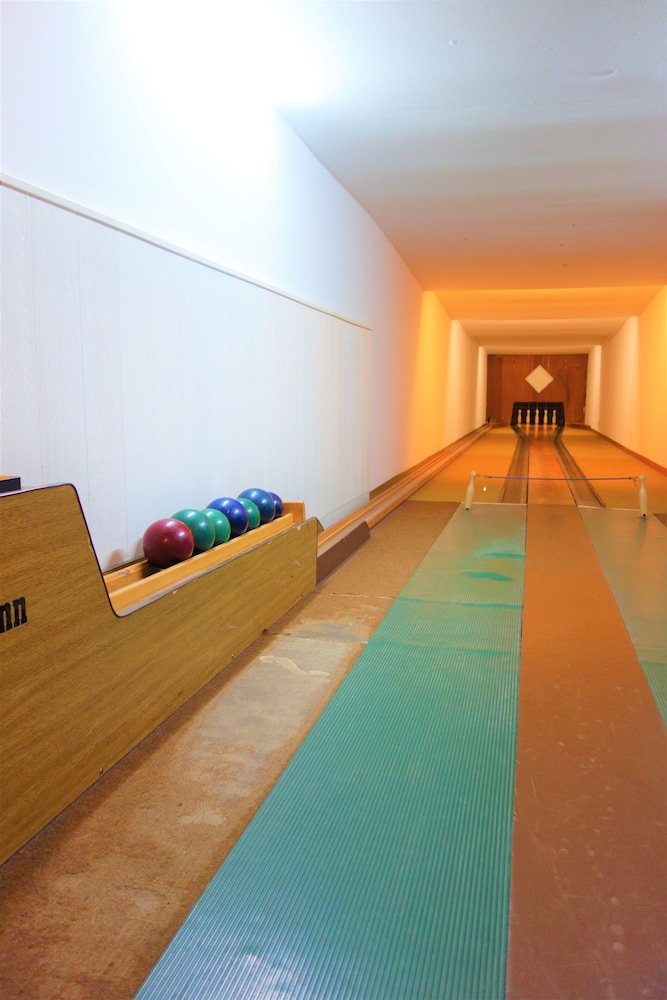Bowling