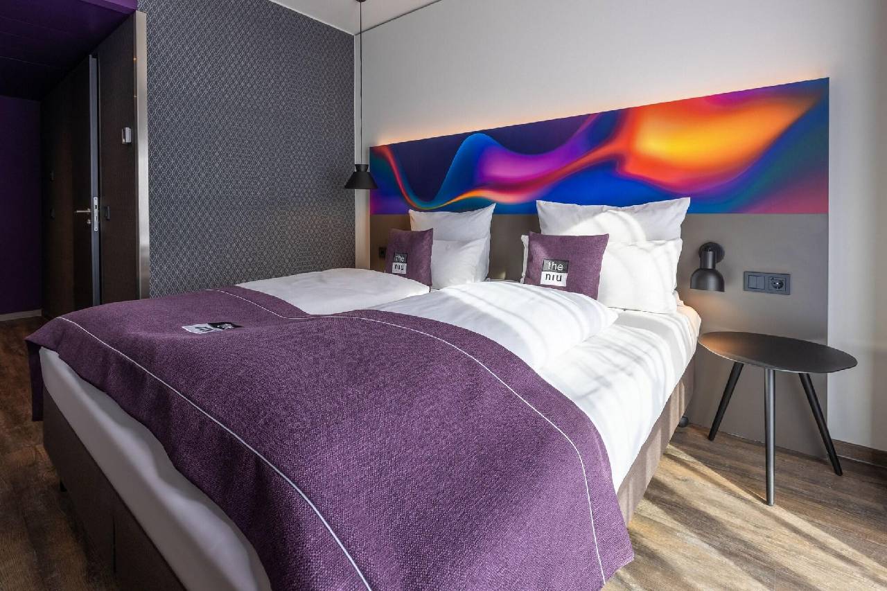 Guest room