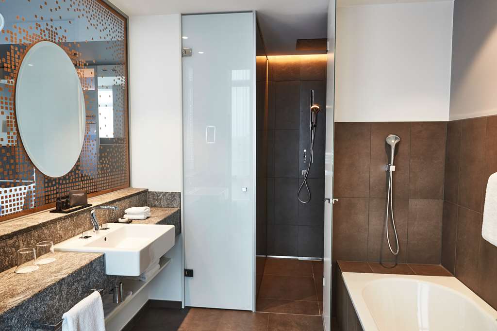 Steigenberger Hotel Muenchen/Munich, Germany - Guest Room