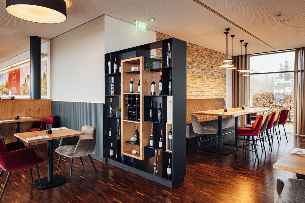 schlosshotel bar brasserie restaurant