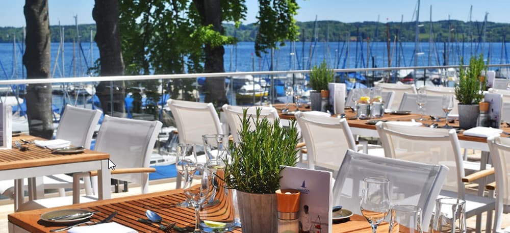 Sundeck