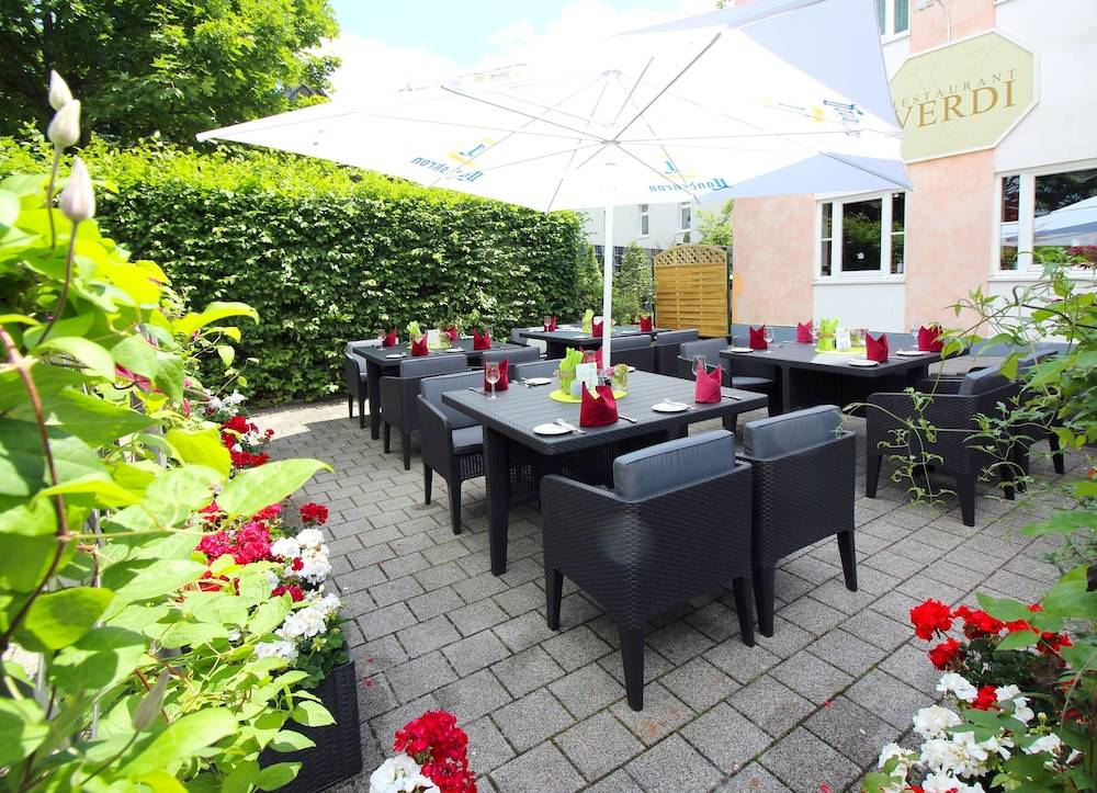 Sundeck