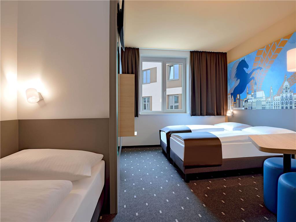 Guest room