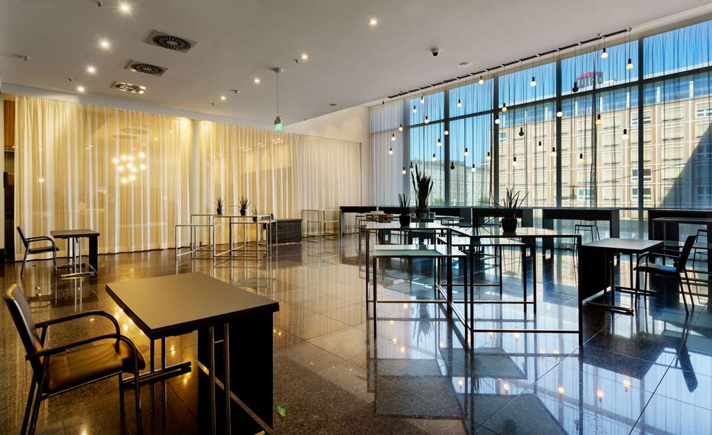 Foyer Meeting Floor