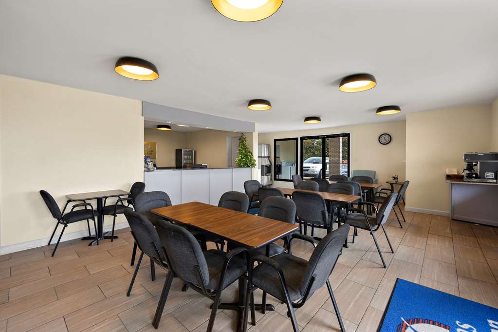 Americas Best Value Inn Celina - photo 3