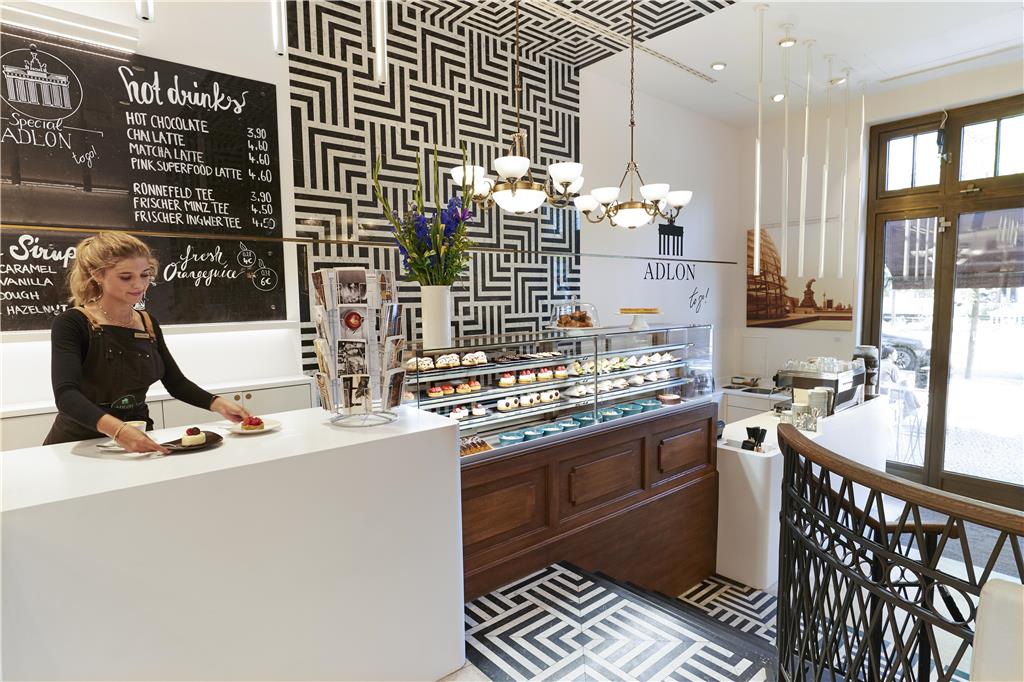Adlon To Go Interior