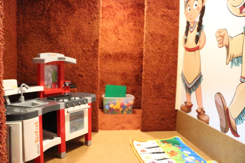 Children's play area - indoor