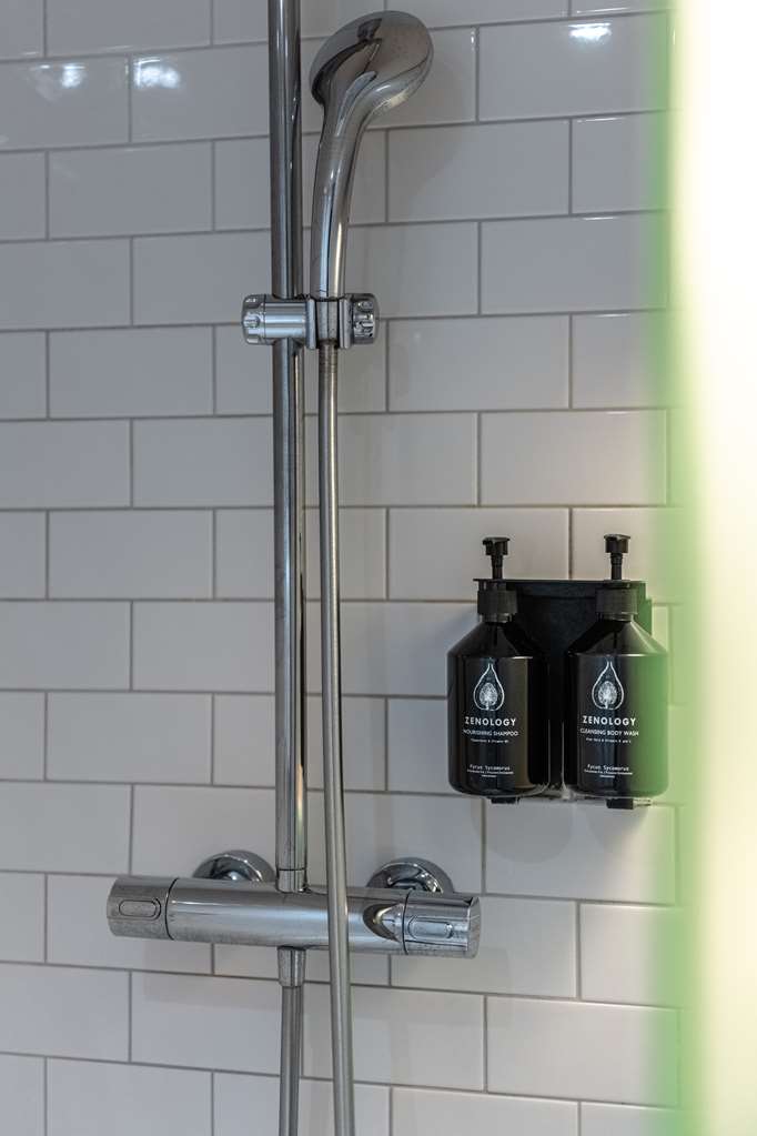 BWE bathroom dpi