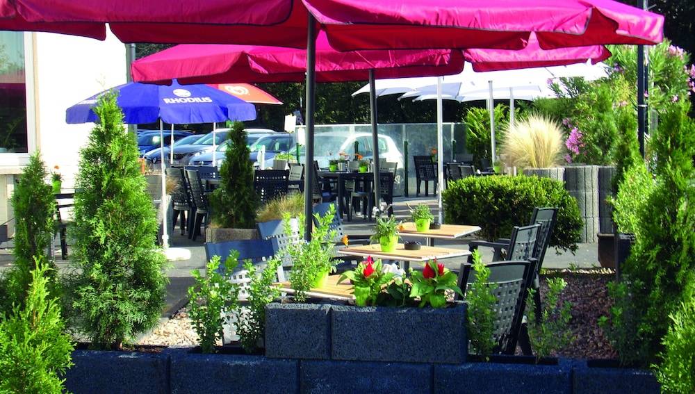 Sundeck