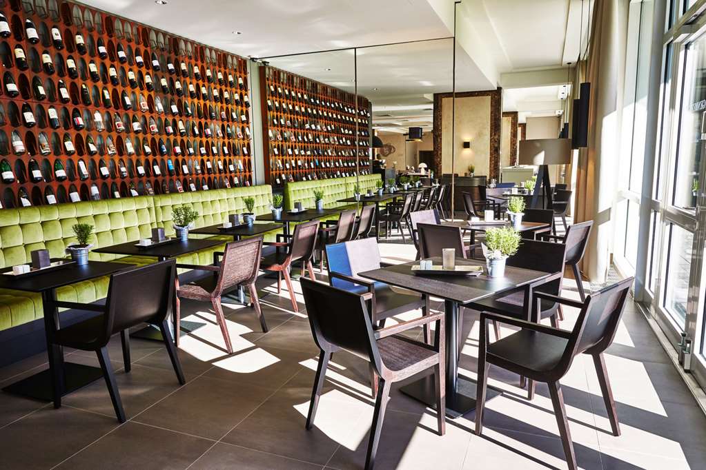 Steigenberger Hotel Koeln, Cologne, Germany - Bar Bistro neunzehn nullzwo