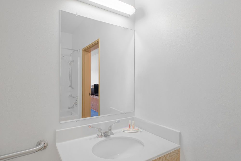 Super 8 By Wyndham Highland Ny - featured photo