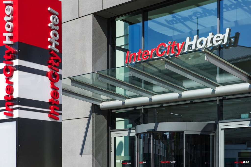 IntercityHotel Mannheim, Germany - Hotel Entrance