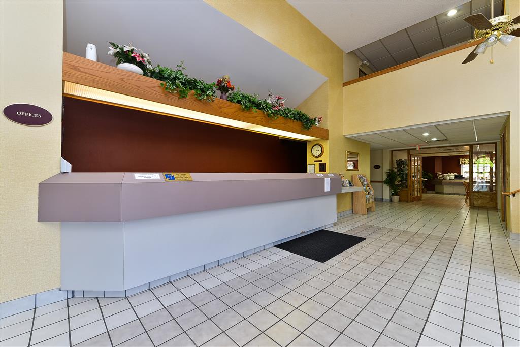 Americas Best Value Inn & Suites Morrow Atlanta - photo 3