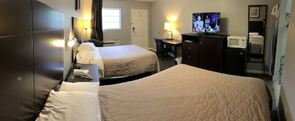 Deerfield Inn & Suites - photo 3